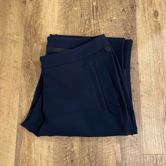 Lululemon On The Move Pant - Picture 1 of 4